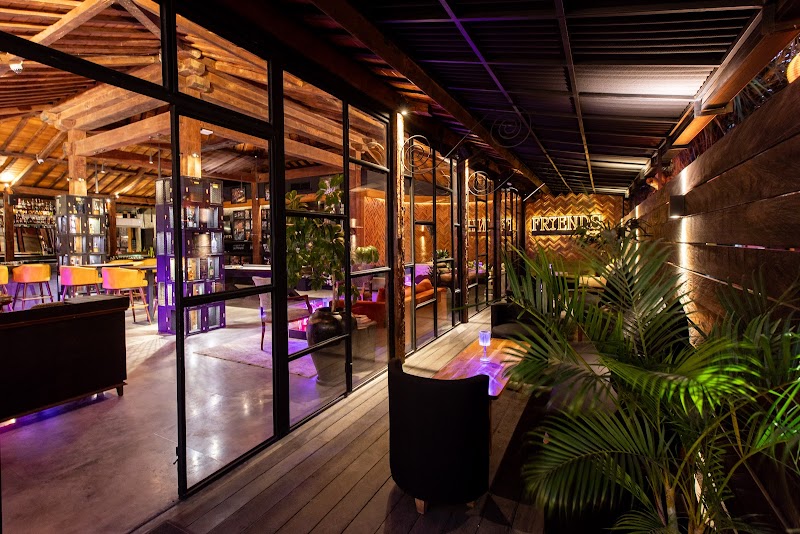 Friends Bar